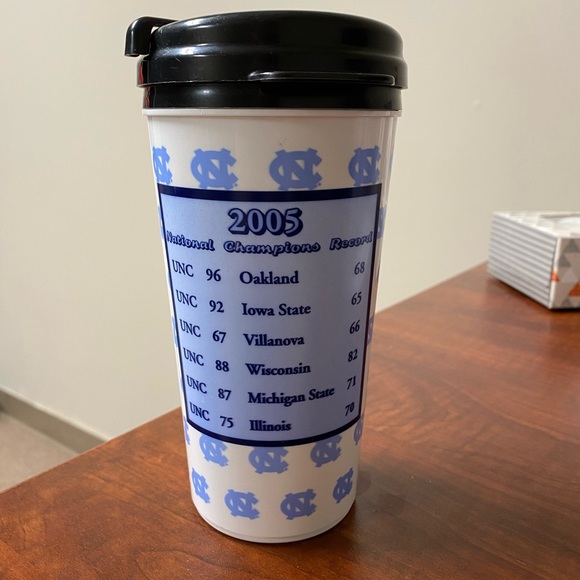 2005 UNC Tar Heels Thermos - Picture 2 of 2